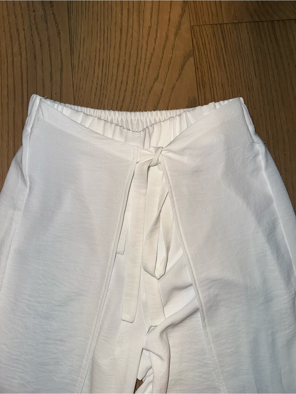 White flowy pants